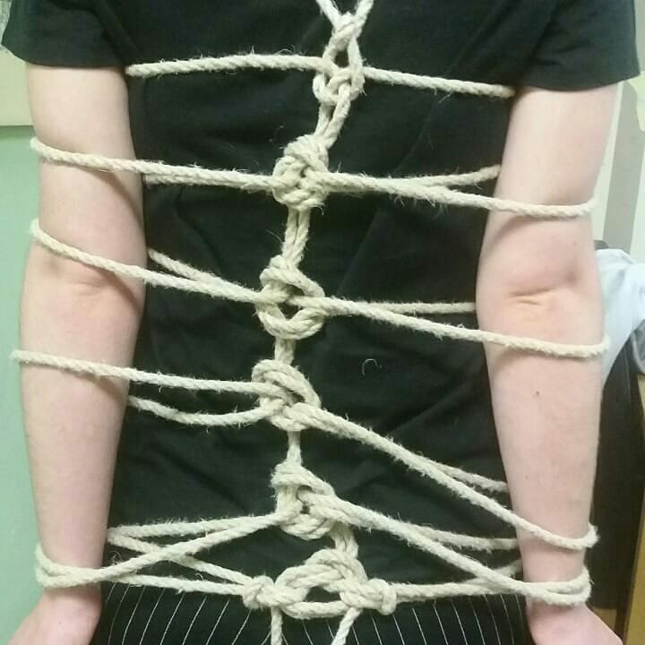 Vixen_Chellb's tweet photo. Bunny:Anonymous friend Rigger:Me
My FIRST EVER attempt at the #dragonfly a few months back #ropecommunity #ropebunny #roperigger #prettyropeties https://t.co/yJx1AqYSR5