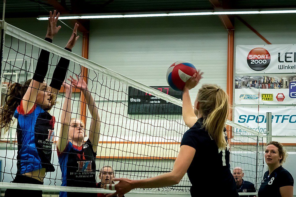 Wij waren voor het <a href="/Leiderdorpwkbld/">Leiderdorps Weekblad</a> bij <a href="/leythondc/">leythondc</a> <a href="/vcspaarnestadD1/">VC Spaarnestad D1</a> het was een hele spannende wedstrijd, waarbij uiteindelijk <a href="/leythondc/">leythondc</a> won met 3-2 tegen <a href="/vcspaarnestadD1/">VC Spaarnestad D1</a> a.s. een rapportage in het <a href="/Leiderdorpwkbld/">Leiderdorps Weekblad</a>  #volleyball #Dames1 #Leiderdorp