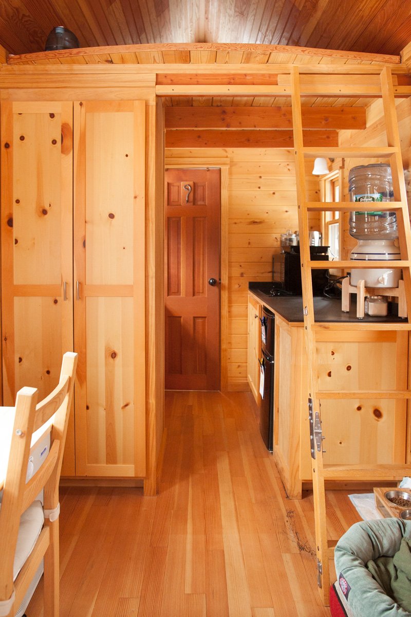 tinyhousefind's tweet photo. Tiny House on Wheels - 8x20 https://t.co/VDf1FdyLKr https://t.co/FyCwqrm9NX