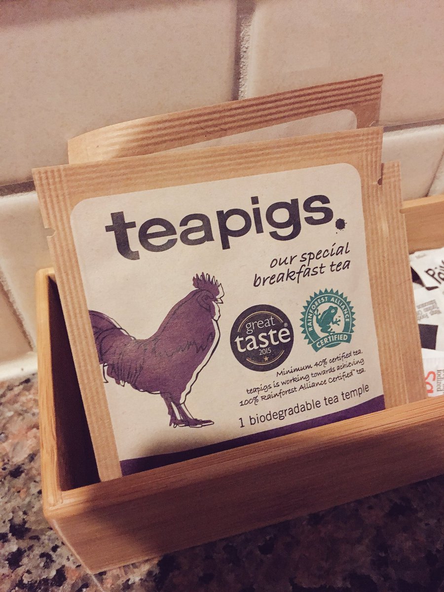 hannah_stote's tweet photo. When you’ve been up for 24hours and you finally arrive at your hotel @WhistlerSummit to find @teapigs 🙌🏼#godsend #homeawayfromhome #realbritishtea #realtea #whistler #canada https://t.co/AxgtvyJMzt