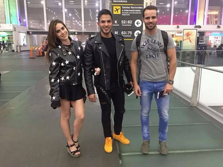 FicachiR's tweet photo. @Oscar_cano1 te ves súper guapo mi amoooor, te amoooo.❤

(Ahora sí ya me voy a dormir, si mi mamá me pilla despierta me mata xD) https://t.co/Py8Laxopvs