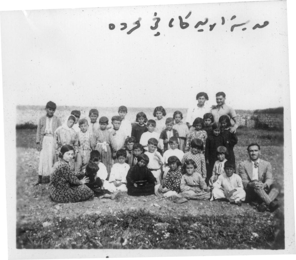 syria_throwback's tweet photo. American School in Mhardeh, #Hama. c. 1930s https://t.co/aX9DMLvWTI
