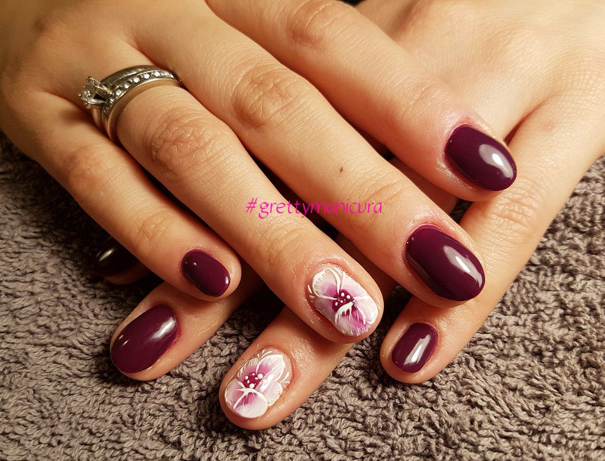 GRETTY_MANICURA's tweet image. 💜 🌸 Sunday flower power 🌸💜
#nailart #violetnails #uñasvioleta #purplenails #nailstoinspire #ideasdeuñas #glitternails #uñasconflores #flowernails #flowernailart #nailartist #nailsoftheday #nailsaddict #nailsnailsnails💅 #salondeuñas #grettymanicura #uñasdegel #nailsstyle