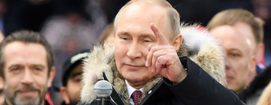 Poutine se "moque éperdument" de l'ingérence dans les élections américaines news.sfr.fr/actualites/mon…