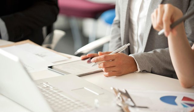 stuartjohn16's tweet image. our entire organisation needs the right skills to make the most of the digital future and its emerging technologies — and that begins with your senior leaders. Read more here. bit.ly/2HlnvOg