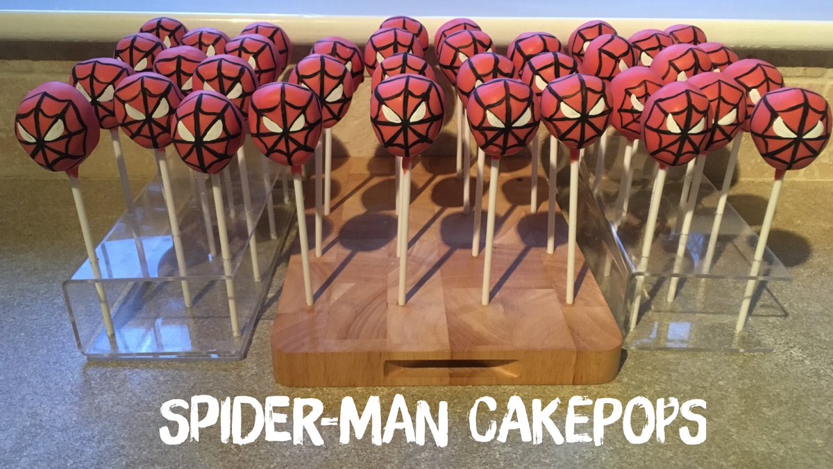 Not including the time to make and roll them these Spider-Man cakepops took around 8+ hours to dip, coat, paint, wrap and label. I found the painting very therapeutic and love the final result 🕷🕸#spidermancakepops #spiderman #party #cake #cakepops #northantshour