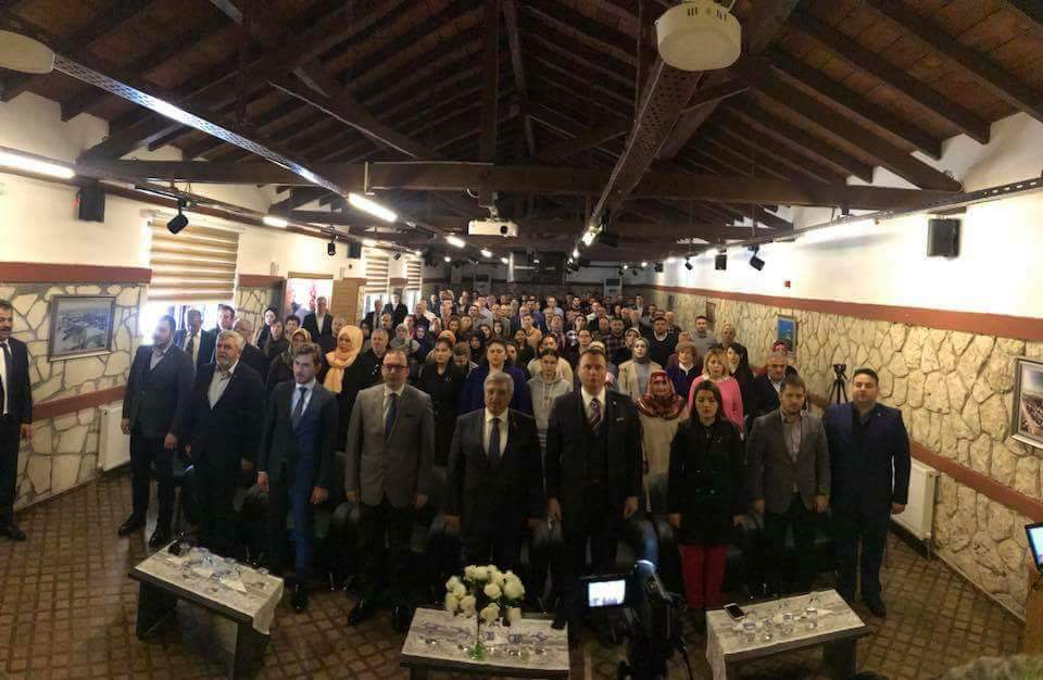 Siyaset akademisi ilk ders dün önemli buyuklerimizin katılımları ile  gerçekleşti 🙏💡🇹🇷