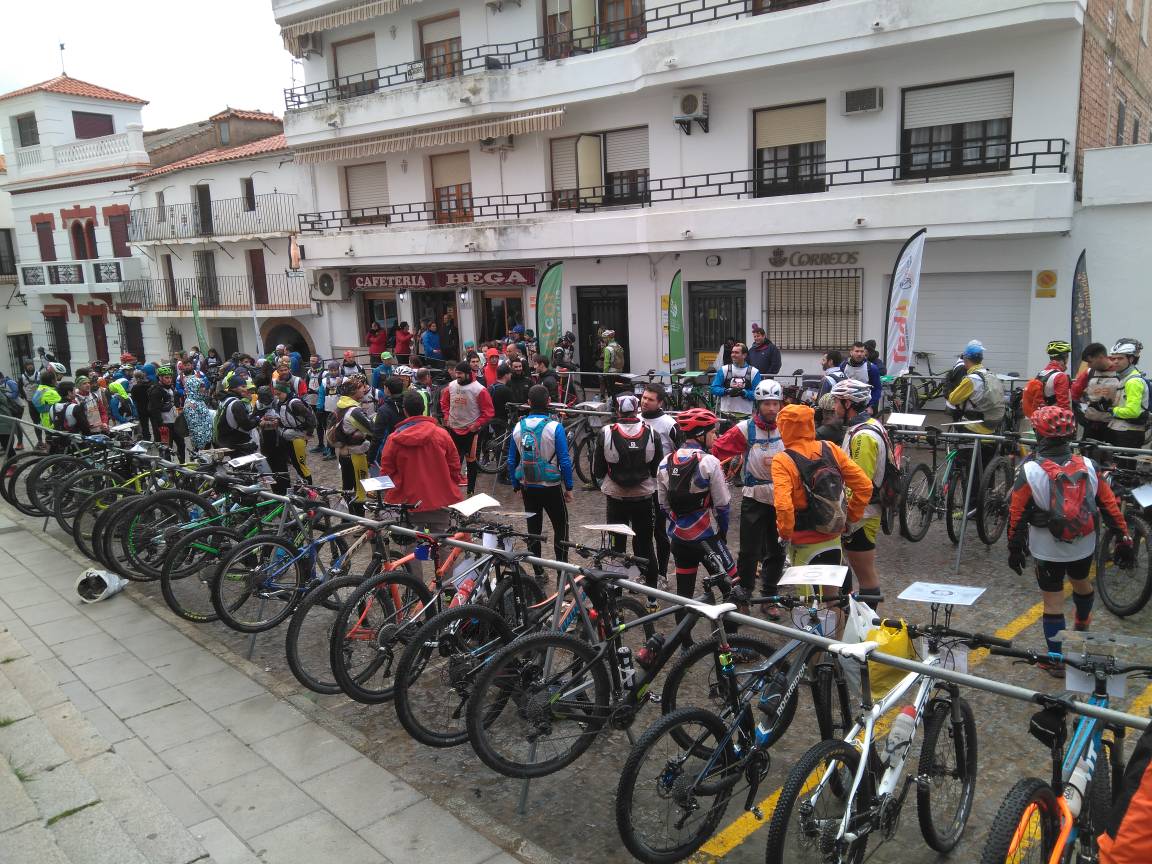 ExtremaduraRaid's tweet photo. Desde Extremadura, desde La Siberia extremeña, el Club Alcor Extremadura, la Candidatura de La Siberia, Reserva de la Biosfera. 1a Prueba #Lera y #Lexra 2018. Impulsando los Raids de Aventura. Extremadura es Deporte, Extremadura es Raid. @fedo_org @DXTextremadura https://t.co/GYtVVmq9DW
