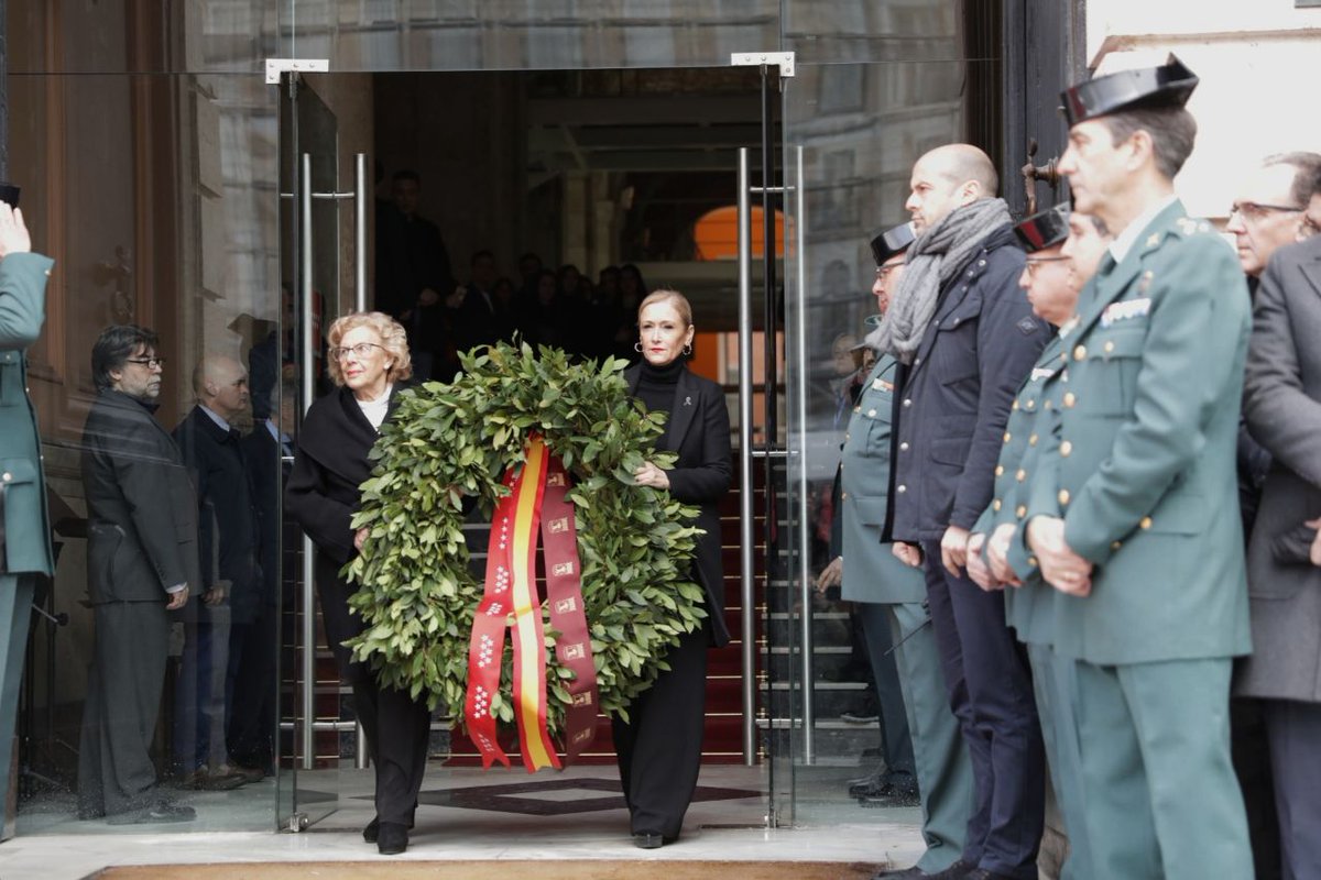 MADRID's tweet photo. Madrid recuerda hoy a quienes, hace 14 años, sufrieron los mayores atentados terroristas de nuestra historia. Hay conmemoraciones en la Casa de Correos, Atocha, Bosque del Recuerdo, Santa Eugenia y El Pozo. #11Marzo https://t.co/0RqPRe8oEj