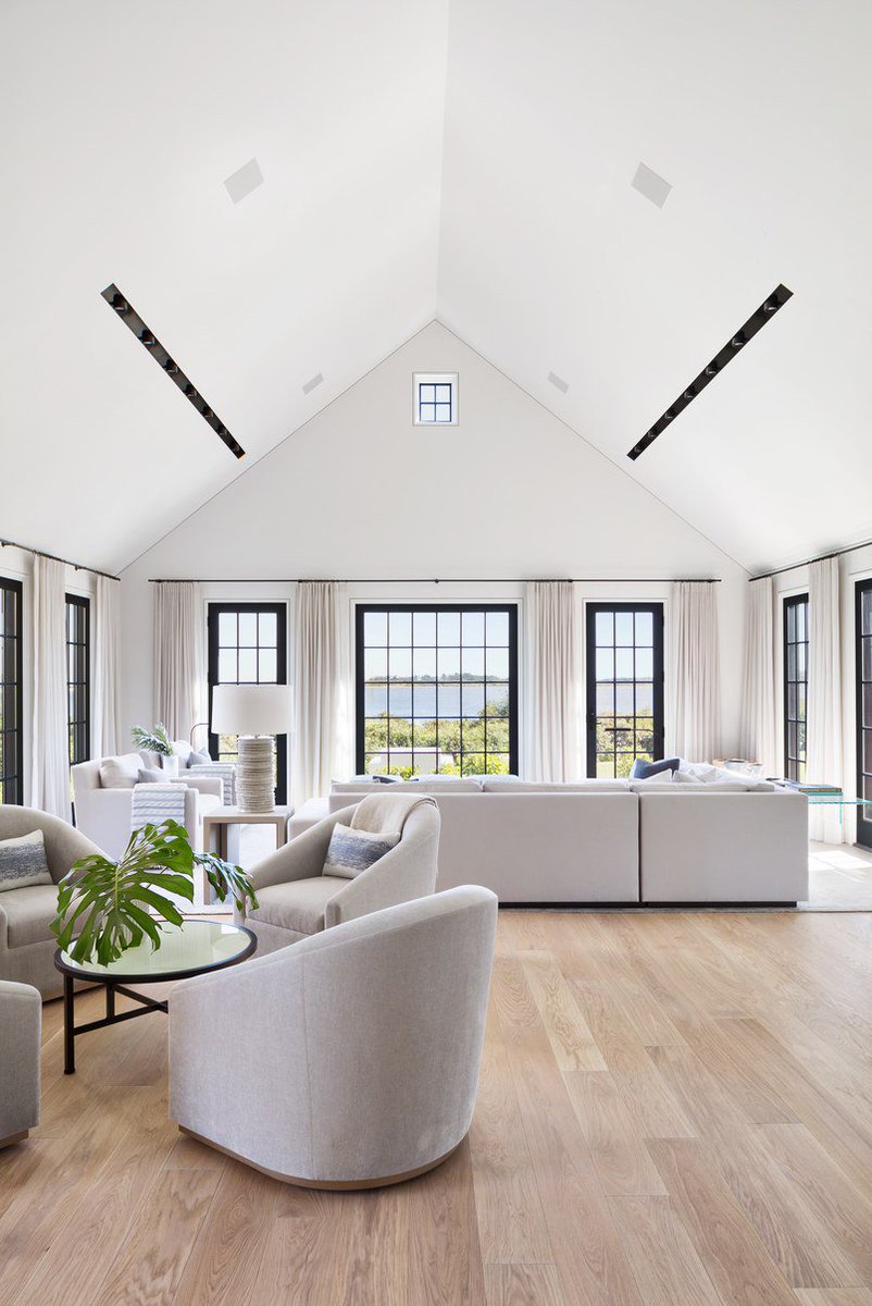 How Nantucket's building limitations shaped a modern architect: archdg.co/j4W63M5