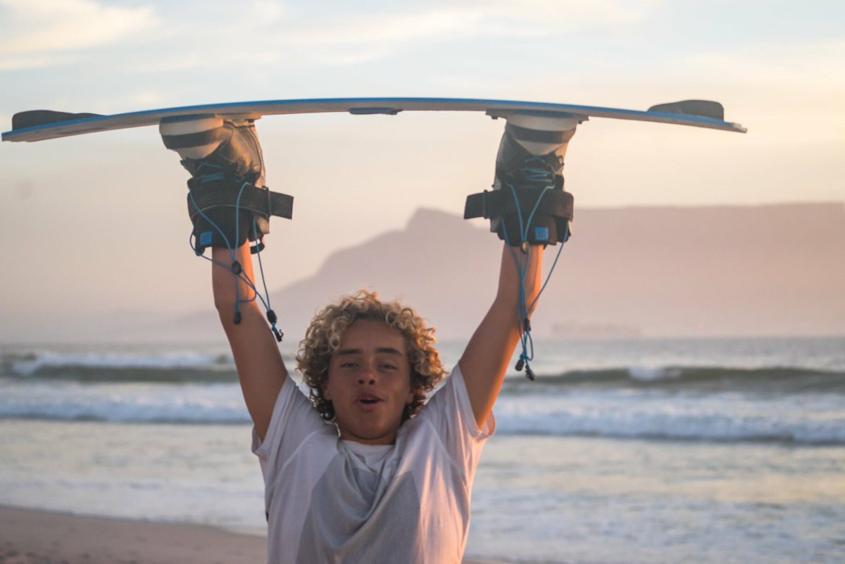 kimokiteboard's tweet photo. Back home after 7 amazing weeks in South Africa, thanks to all the team at WCKA for the experience, and @northkites International for all the support. 📷 Lindsay McClure #northkiteboarding #truekiteboarding #ionactionsports #kitesurfing #kiteboarding #kitelife #wckadays https://t.co/MXiKzNGyPW