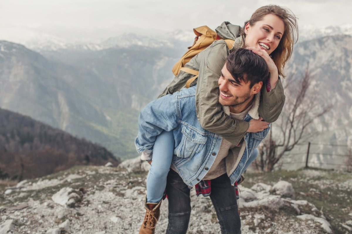 DitchDigital's tweet photo. Your relationship might seriously benefit from a Digital Detox... 
@iamwellandgood #DigitalDetox #DitchDigital
https://t.co/lvt8pjLP28 https://t.co/kEEGngxjsF