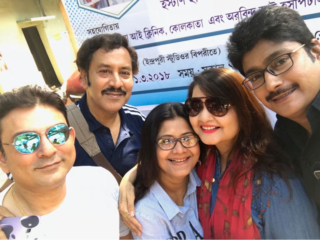 PallaviLive's tweet photo. At #CinetelEye Check up Camp with #Dada, #Kaushik, #Laboni, #Shankar, #Kushal, #Diganto... https://t.co/KgPwUcu7TP