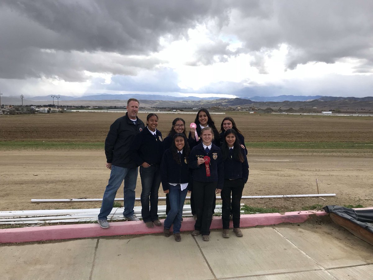 santamaria_ffa's tweet photo. Congratulations to all of our teams that competed today at UC Davis and West Hills! 🎉🏅 Great Job to all the high individuals and great way to be in the top 15 🏆 #smffa #illuminate ‼️ Follow us on Instagram and Facebook for more updates! ‼️ https://t.co/nMMSMxFOho