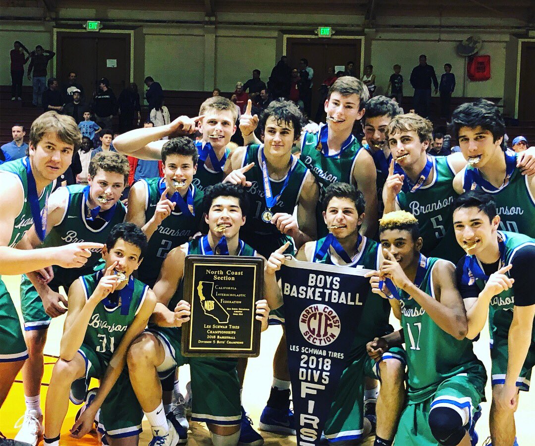 Branson_Bulls's tweet photo. YOUR 2017-2018 DIVISION V NCS BOYS BASKETBALL CHAMPIONS! 🎉🏆🏀🤘 #thatsawrap #finishedit #noteambetter #hornsup https://t.co/EAerPxUXI2