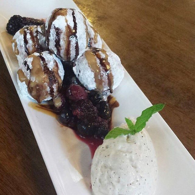 CottoEnoteca's tweet image. How sweet it is ✨🍫😋 #chocolate #bombolini #dessert #saturday #weekendfeels #pickmeup #sweettreat #treatyoself #treatyourself #eeeeeats #dessert #eastdessertfirst #dessertporn #yvreats #yvrtreats #burnabyeats #burnabytreats #eatlocal #supportlocal 📸: @charbzarella
