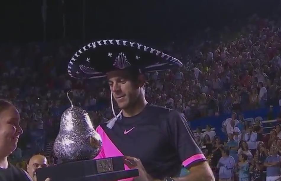 ESPNtenis's tweet photo. #AMTxESPN Sombrero y trofeo para el campeón. 🙌🏼🙌🏼🙌🏼 @delpotrojuan. https://t.co/V0vfeusDwt