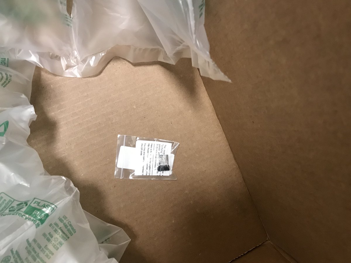 mgosselin1's tweet photo. @JeffBezos hey Jeff, do you think this was really necessary?! #environmentalcrime @amazon https://t.co/XiN6le0ipo
