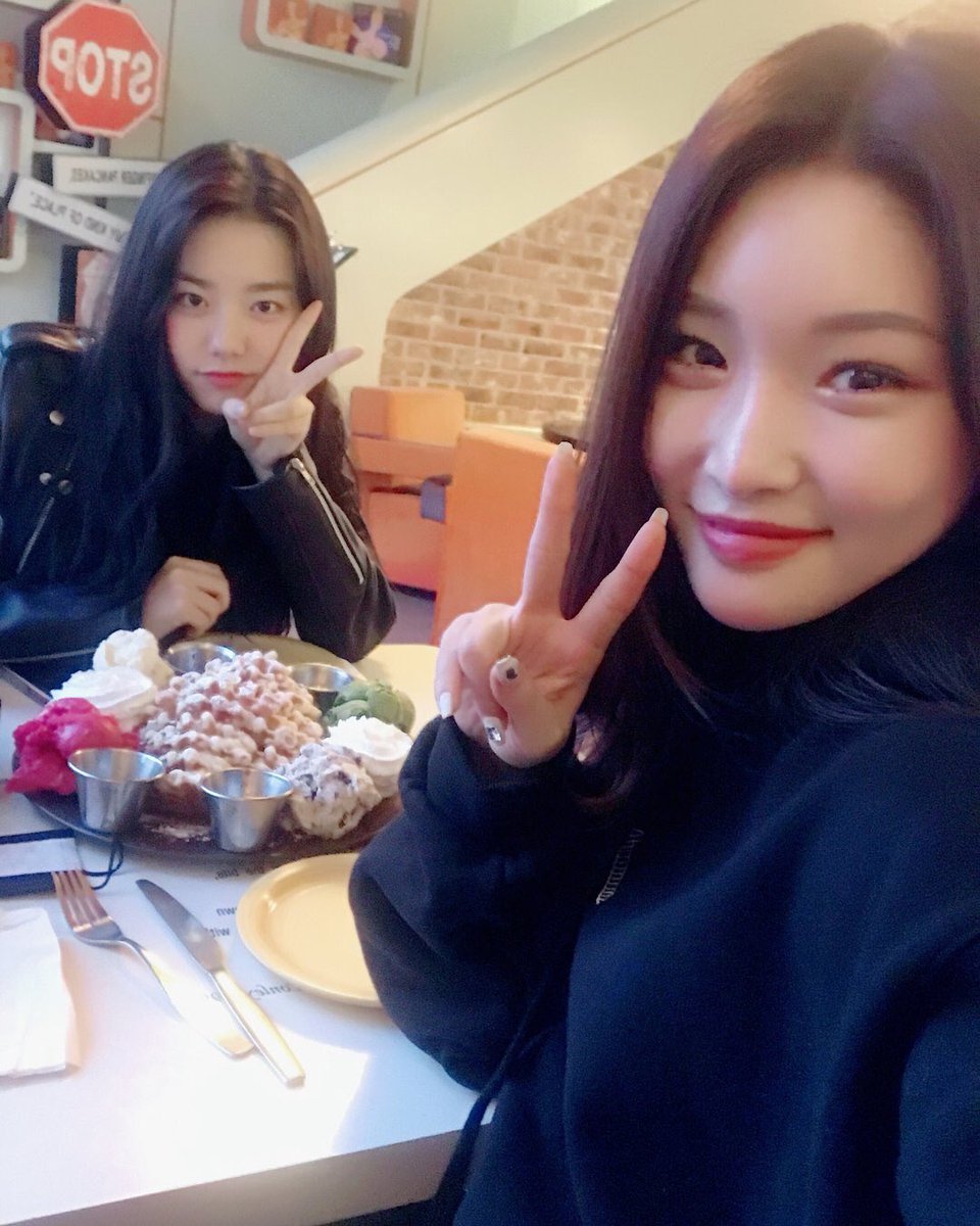 ss_sohye's tweet photo. 💕 https://t.co/rpiPRrWYGZ