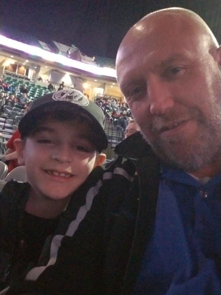 SilverNBlueStar's tweet photo. #WWEMoline https://t.co/XZ9lDTwLaC