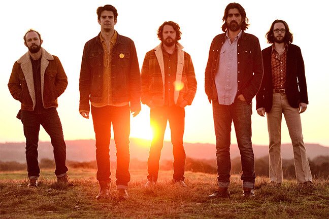 VisuliteTheatre's tweet photo. March 4 • @BandofHeathens return to the @VisuliteTheatre wth special guest @AviJacobFolk!
$15 adv/$20 dos
Get your tix before midnight and save some $$
#cltmusic #livemusic #visulite #bandofheathens #mustseeliveclt #oneniteonlyclt #supportlivemusic https://t.co/8ZJ4u9XGIw