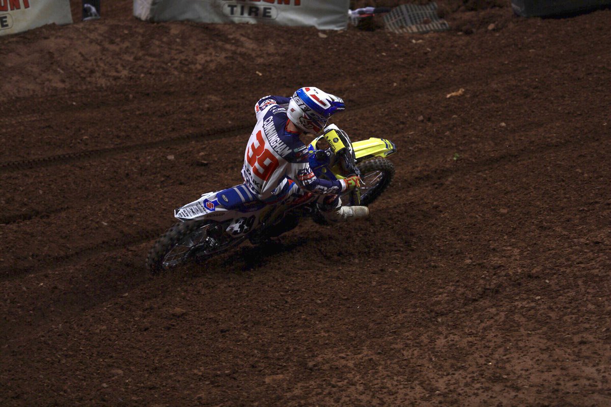 HEP_motorsports's tweet photo. @KCunningham_45 took 12th in the first of three mains for tonightβs Triple Crown in Atlanta! @suzukicycles @FXRRacing @Sidimotousa #RmArmy #triplecrown #motocross #supercross #dirtbike #sxonfox #kylecunningham https://t.co/w7aoL4IfKb