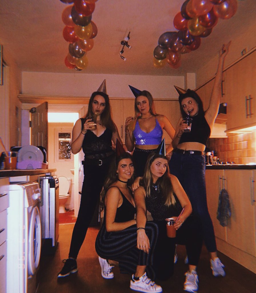 holliestabler's tweet photo. Ain't nobody fucking with ma clique #girlband https://t.co/a0FG6GsG13