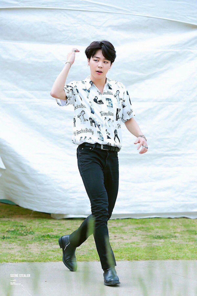 kpophairs's tweet photo. #iHeartAwards #BestFanArmy #BTSARMY @BTS_twt https://t.co/Ub42rO9hnY