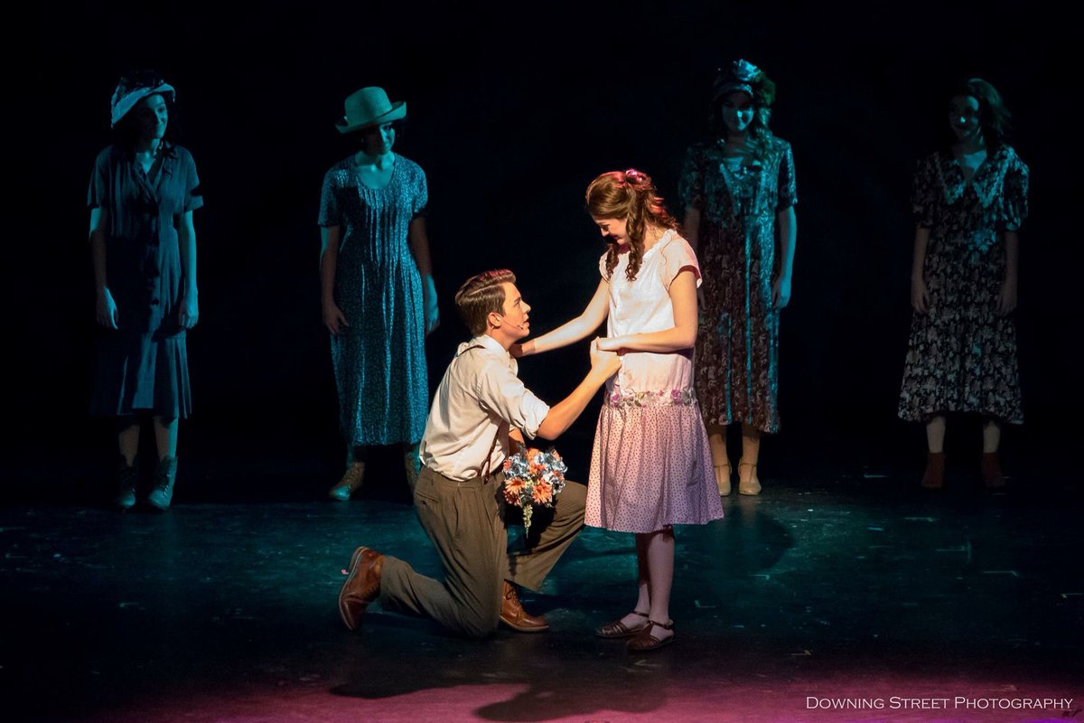 tweetingiswork's tweet photo. @carmen_cusack the story is coming back to life. @SteveMartinToGo @brightstarfans 🎶🎶 At Last🎶🎶 https://t.co/NAmJaLLZdF