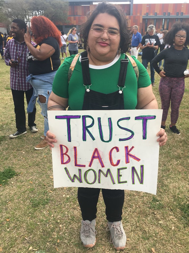 VagneyBradley's tweet photo. Here are some of the women I met at the march. Many different ethnicities and cultures came together at the rally to celebrate the strength and power of Black women! #M4BWHOU #blackgirlmagic https://t.co/thqDoWtHm4