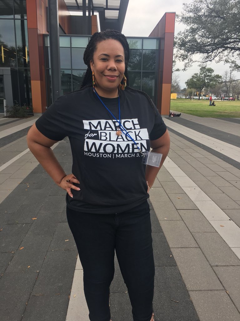 VagneyBradley's tweet photo. Here are some of the women I met at the march. Many different ethnicities and cultures came together at the rally to celebrate the strength and power of Black women! #M4BWHOU #blackgirlmagic https://t.co/thqDoWtHm4