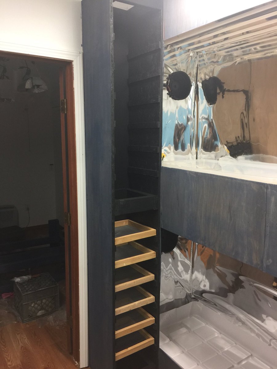 LaboratoriesC's tweet image. Making progress!!! Still waiting for the official start. But got a lot of the dry box figured out and put together and started the poly on the stands! Hoping this next week the beans begin!! #cannabis #grower #diygrowroom