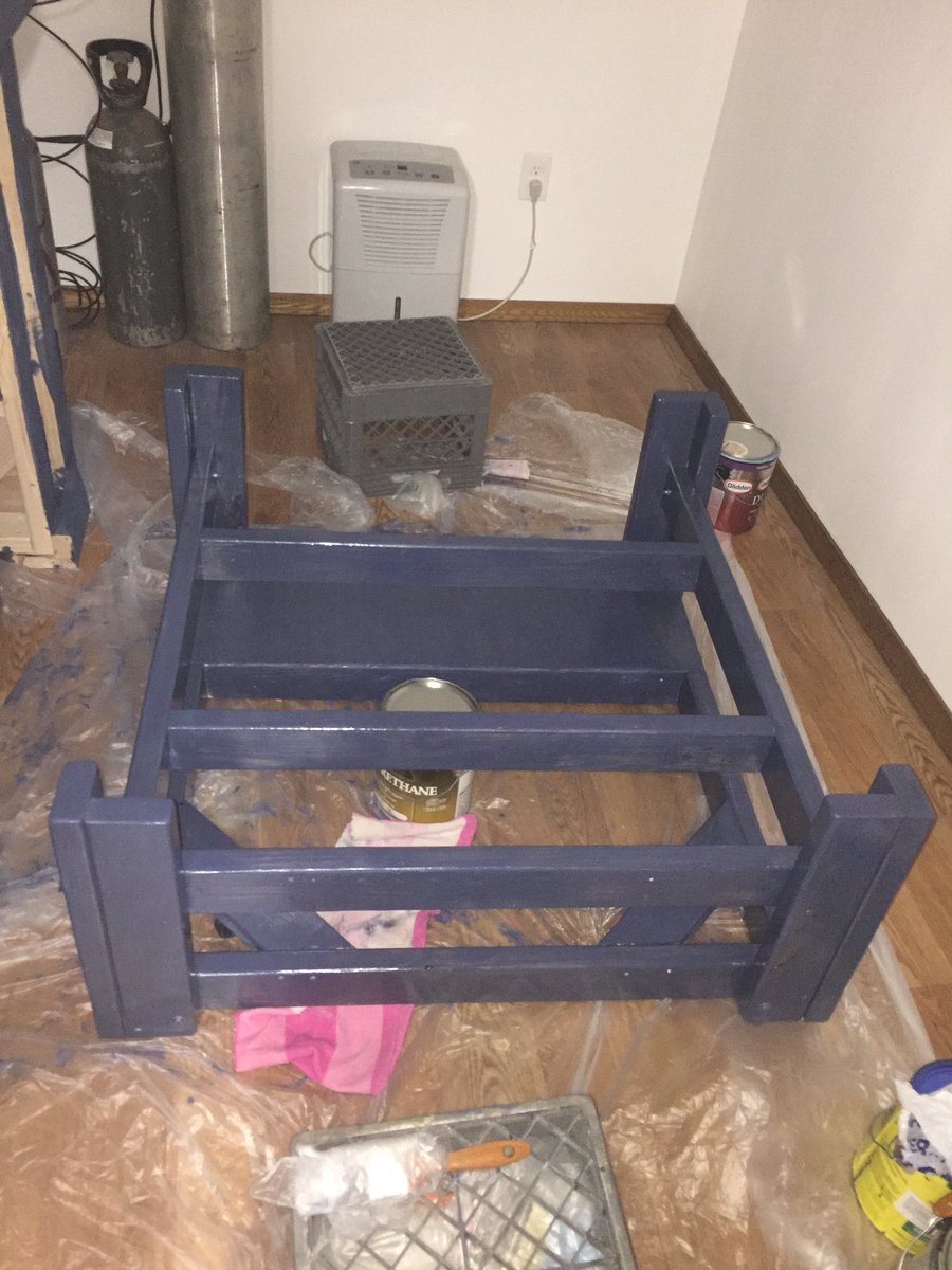 LaboratoriesC's tweet image. Making progress!!! Still waiting for the official start. But got a lot of the dry box figured out and put together and started the poly on the stands! Hoping this next week the beans begin!! #cannabis #grower #diygrowroom