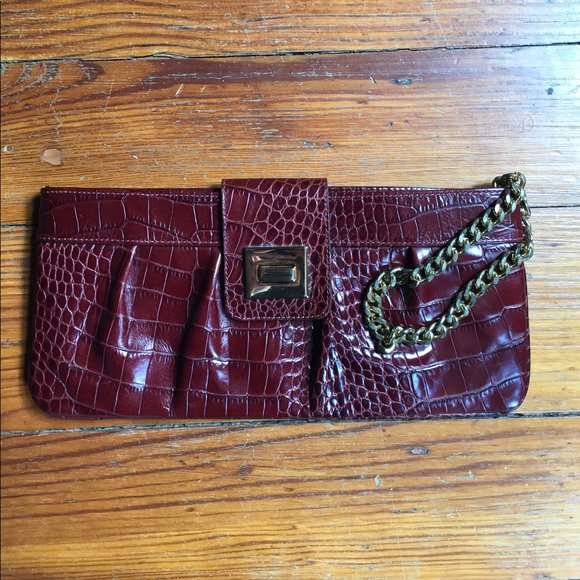LeapIntoFashion's tweet photo. So good I had to share! Check out all the items I'm loving on @Poshmarkapp : https://t.co/B9gUP90YIY https://t.co/v1ZgwIn1qF