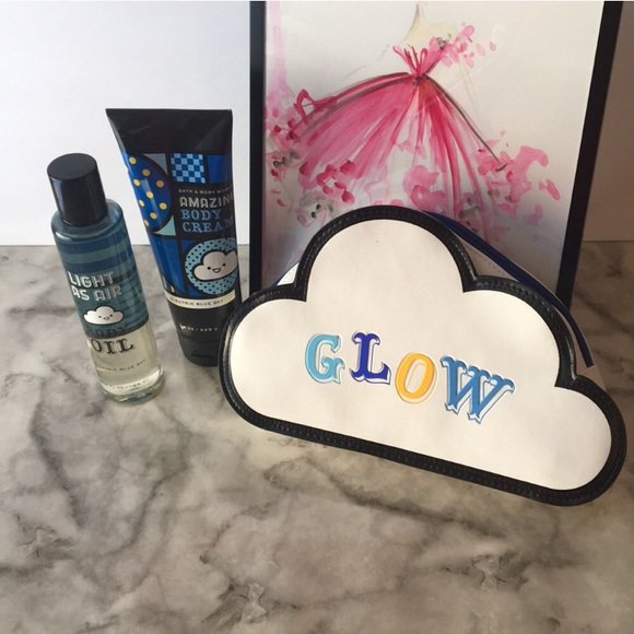 LeapIntoFashion's tweet photo. So good I had to share! Check out all the items I'm loving on @Poshmarkapp : https://t.co/B9gUP90YIY https://t.co/v1ZgwIn1qF