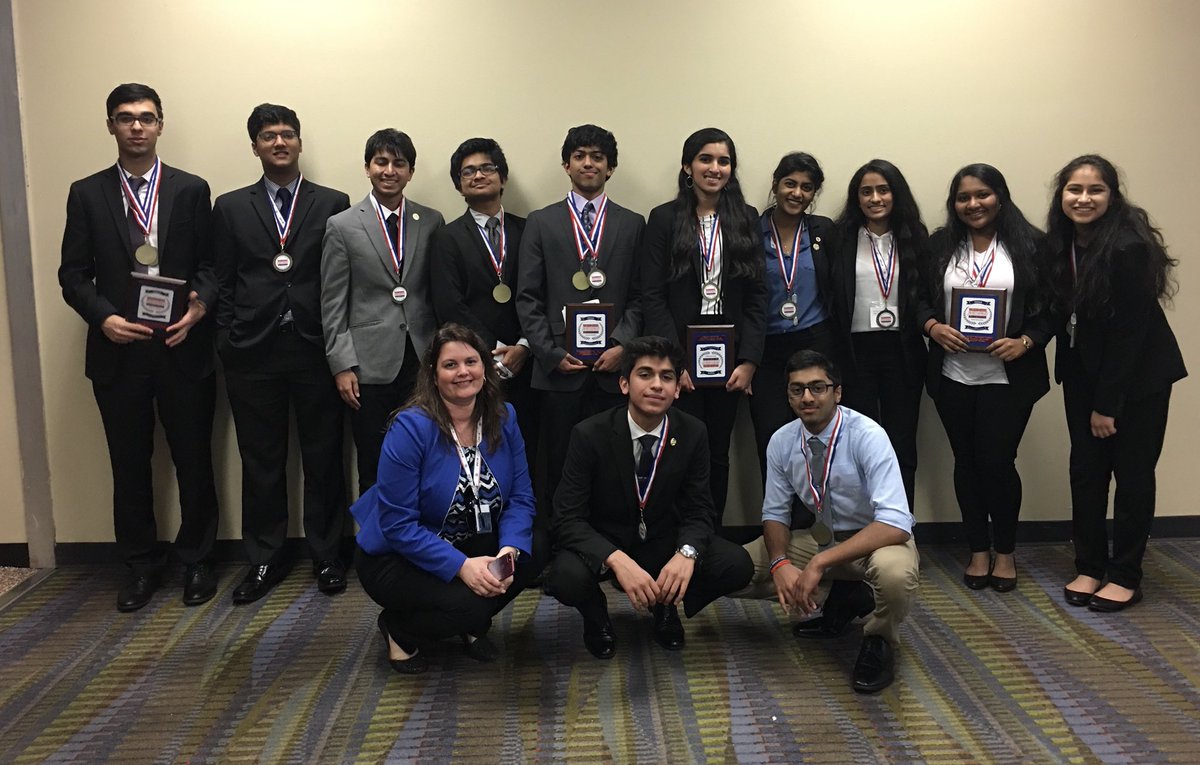IHSKnightsBPA's tweet photo. In all IHS BPA finished with 4 National Qualifiers and 8 National Alternates! #goknights #ihsbpa https://t.co/OJG7tUiAJt