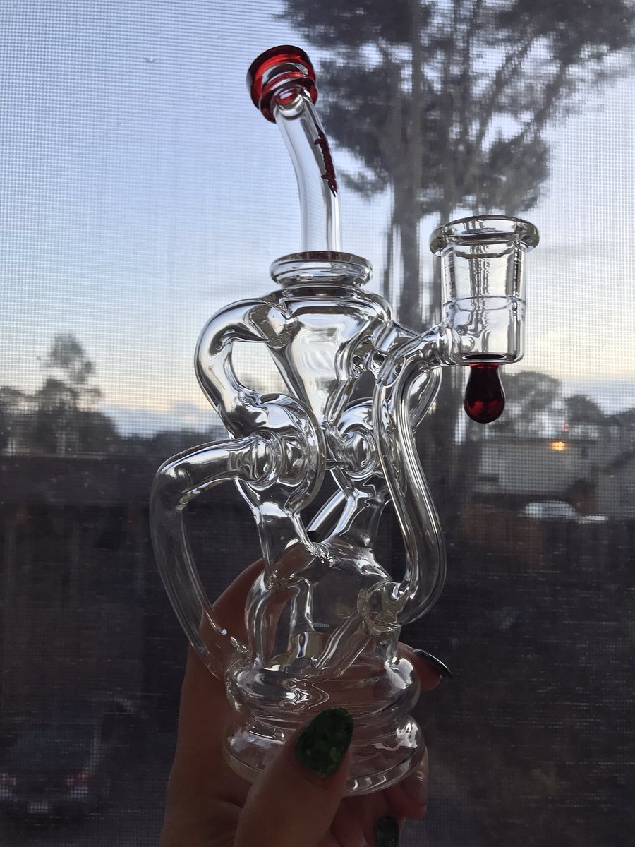CoralReefer420's tweet photo. Welcome home. #monarkglass https://t.co/UVsOs7Eej3