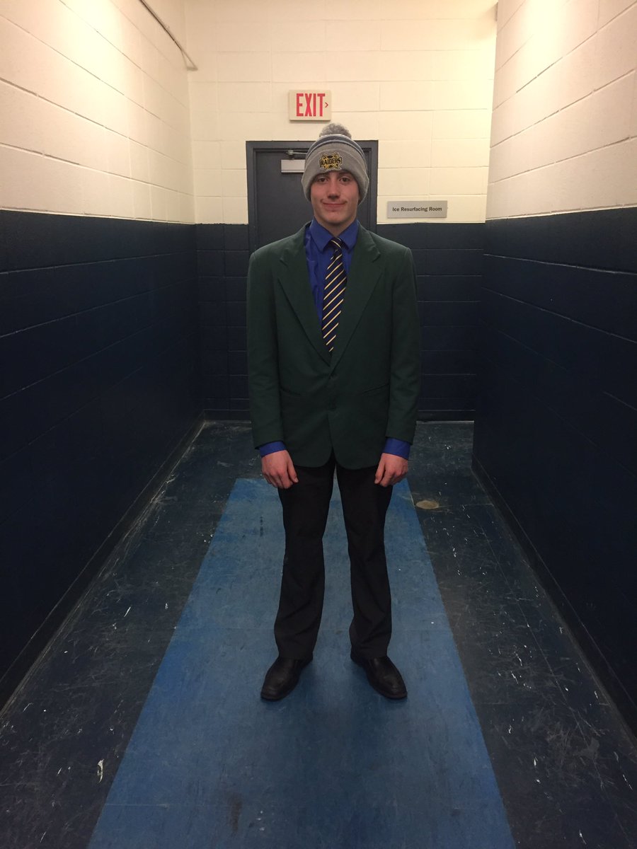 SabresRaiders's tweet photo. @SabresAAAHockey now up 2-0 in series &amp; Game 3 of Best-of-5 goes 8:30 Monday night @ Go Auto! #Live4Now #GreenJacketWinner #7 https://t.co/z9nWrjKuA8