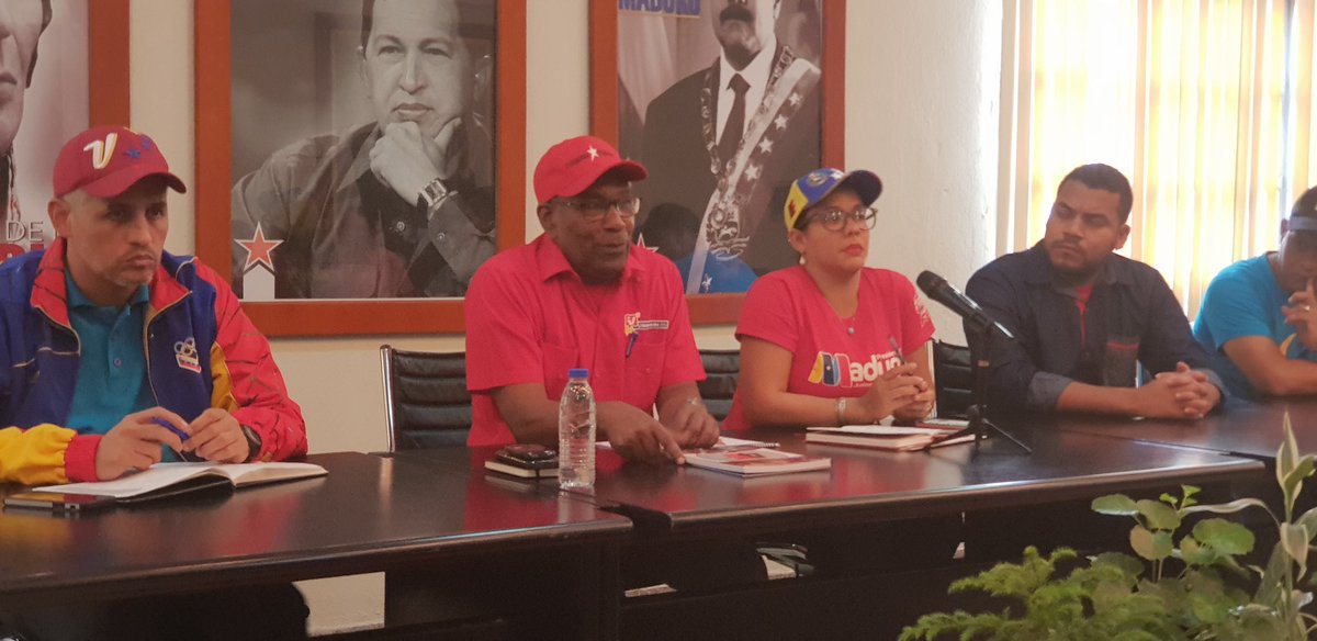 MINISTRO @aristobulopsuv JUNTO A LA GOBERNADORA @MargaudPSUV PREPARAN A COJEDES PARA EL TRIUNFO EL 20 DE MAYO CON NUESTRO CANDIDATO @NicolasMaduro #JuntosTodoEsPosible @ConCiliaFlores @ErikaPSUV @IsisPSUV @dcabellor @PartidoPSUV @ForoCandanga @fororebelde @FormacionPSUV @OIRCL