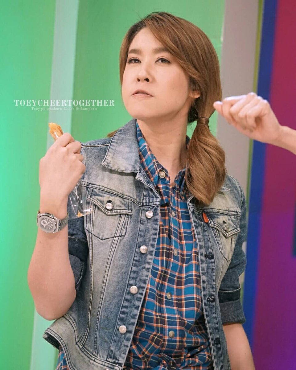 toeycheertoget's tweet photo. ไม่ธรรมดา น๊ะ เทปนี้ น่ารักกันทุกคน โดยเฉพาะ หนูมัดแกละคนนี้

#cheerny14  #ศ���ก12ราศี #เต้ยเชียร์ https://t.co/JU3FIqeaV8