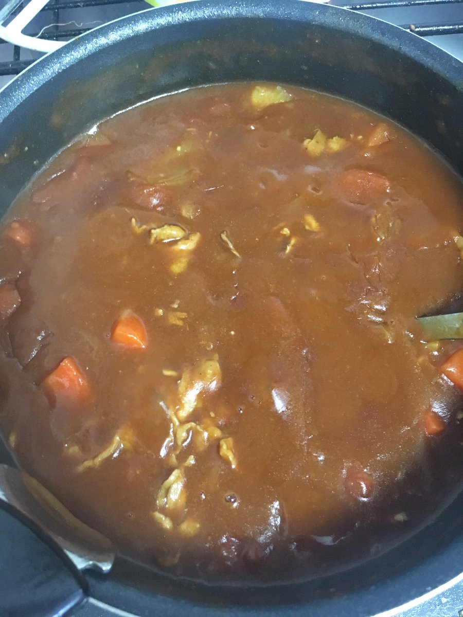 Ka9K's tweet photo. 嫁が夜勤の為魂のカレー作りなう https://t.co/dypnIJs828