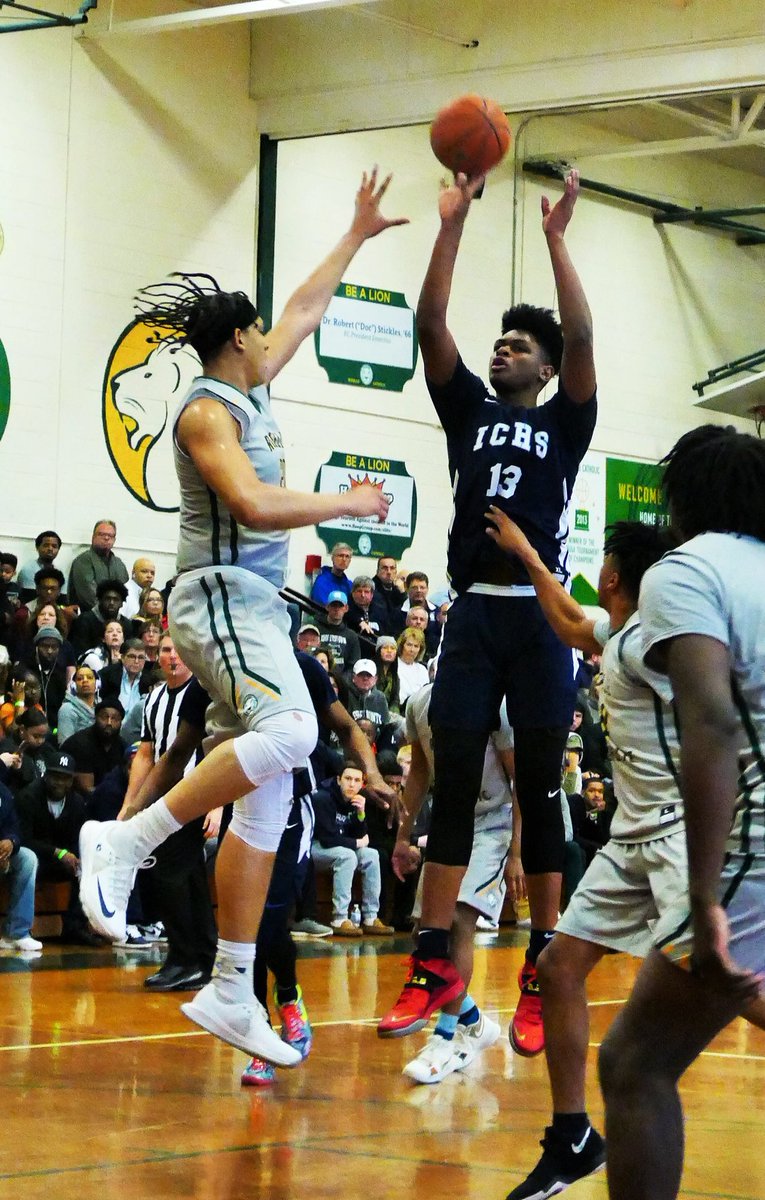 NANNPHOTO51's tweet photo. NJ HS Boys Basketball NPBN Semi Roselle C vs Montclair Immaculate Photos &amp; digital at https://t.co/ex6QCy9kKN #njboysbasketball #RCLionsDen #NazReid #rc_basketball #IC_Hoops #ICHoops #RoselleCatholichs #montclairimmaculatehs https://t.co/kws4Pj9ClO