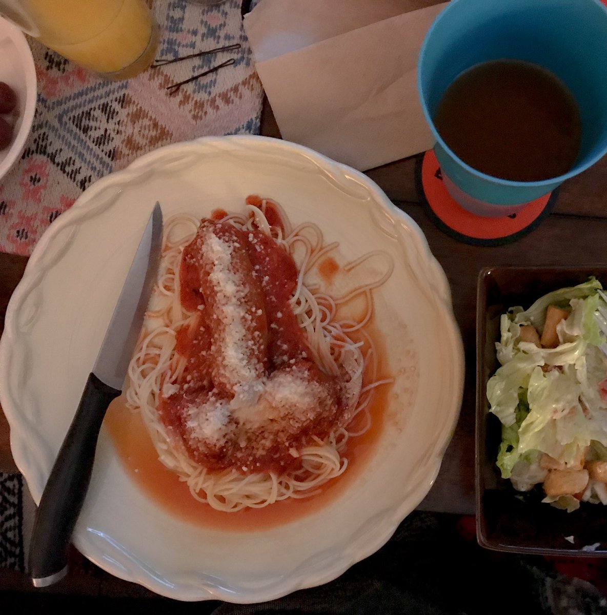 AmandaLoveGates's tweet image. When your husband offers to cook dinner 😂😆🤭 

#husband #notsosubtle #lol