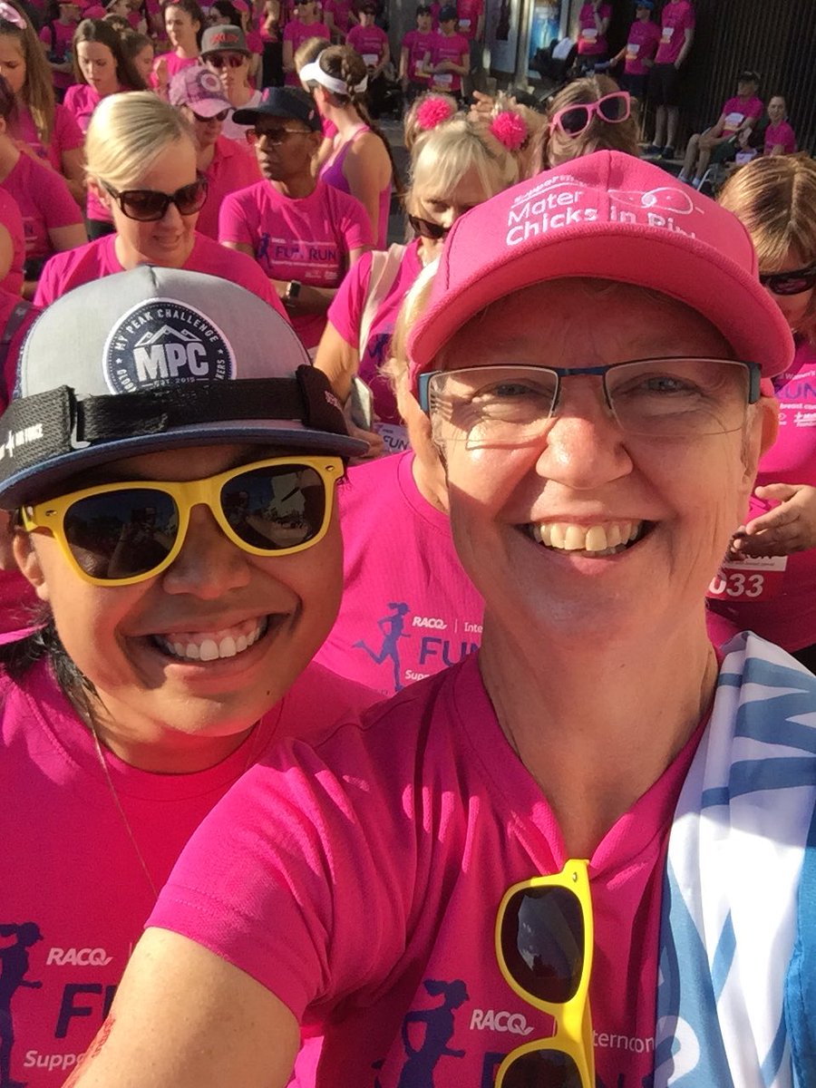 lesley210756's tweet photo. #aussiepeaker meet up for #chicksinpink 5k walk supporting #IWDFR #MPC2018 @SamHeughan @MyPeakChallenge @auspeakers @MPCFitlanders https://t.co/1iZ6sBVPYl