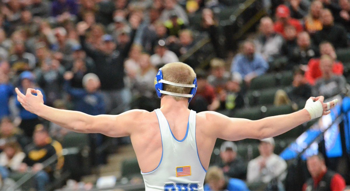 STATE CHAMP: Photos from Peyton Robb's victory over St. Cloud Tech's Austin Brenner. He finishes his senior season 48-0.