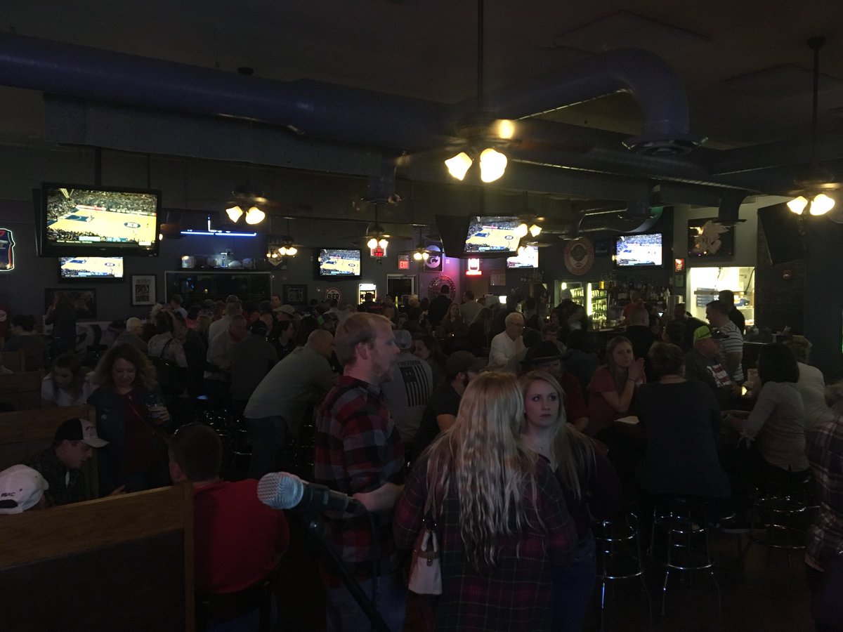 Hey, Spouts! Here is the office tonight. Benefit for TailGators employee Caitlyn Midyett. Raffle, silent auction, and a portion of sales go toward medical expenses. #livemusic #topeka #topcity