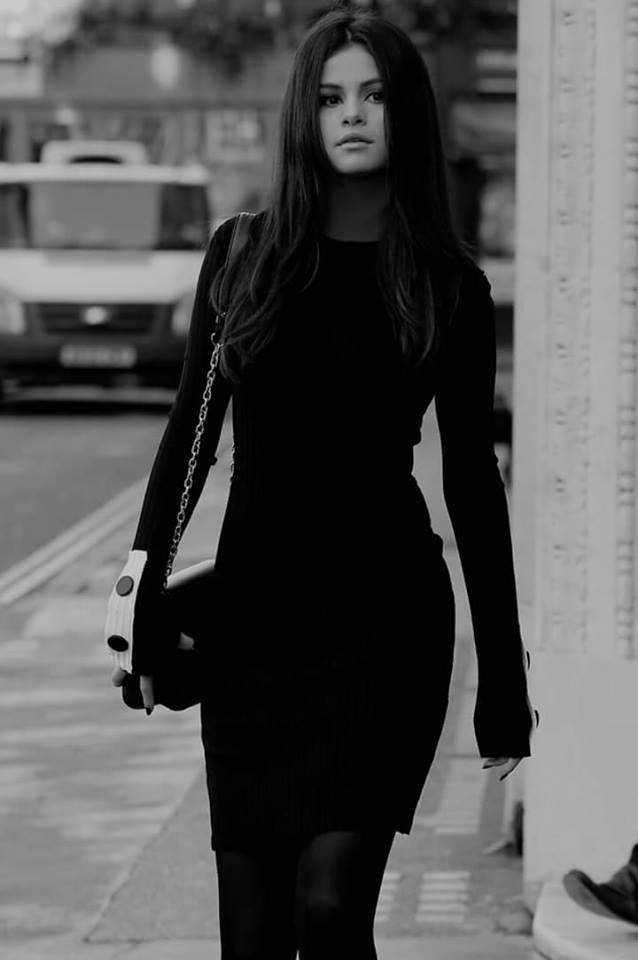 IsaaSelenaGomez's tweet photo. BOOM SELENATORS @selenagomez #BadLiar #BestMusicVideo #iHeartAwards https://t.co/d92iQELUH9