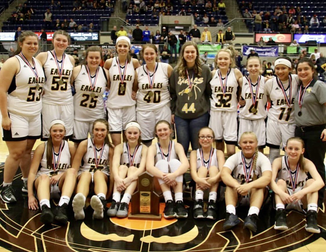 JCHSLadyEagles's tweet photo. JCHS Lady Eagles are your 2018 15th Region Champions!!!! It’s not about where you start, it’s about where you FINISH!🏆🦅🏀 #buildanddefend #standforsam #goeagles https://t.co/AIZvYbcUMd