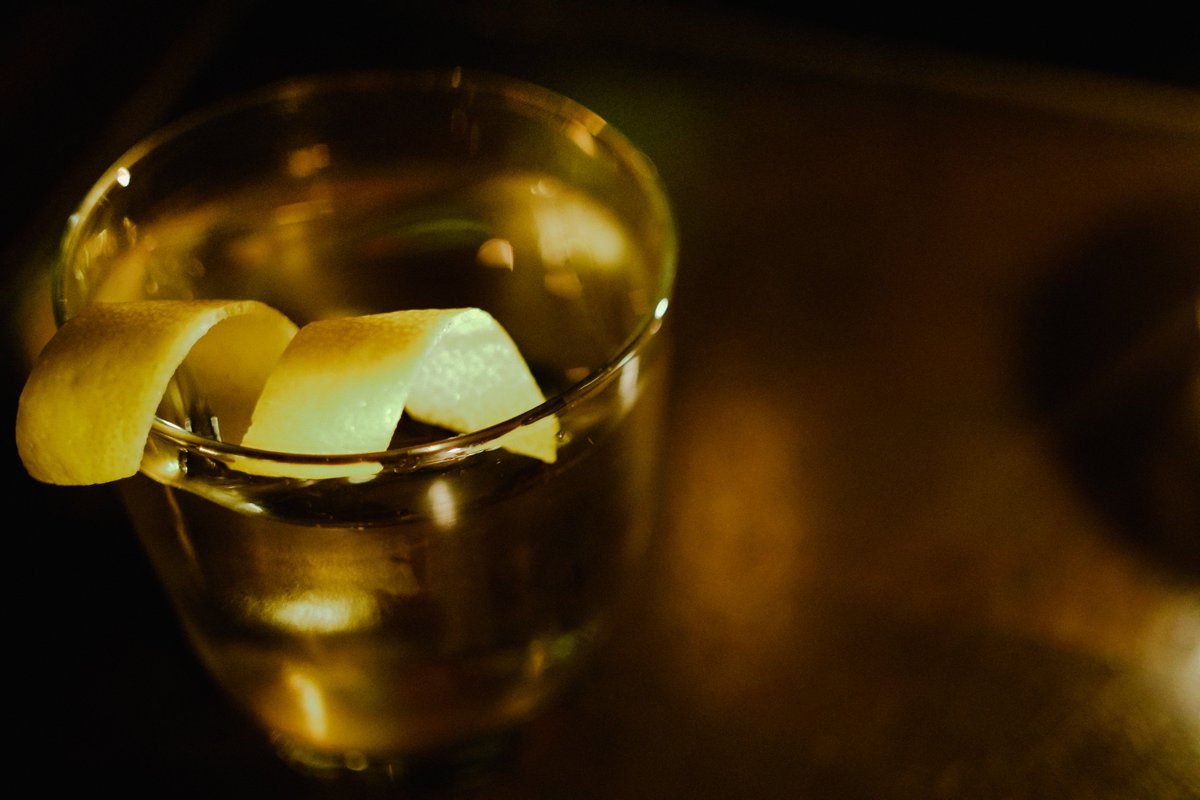 thekeeferbar's tweet image. Warm your spirit with something spirit-forward. Our take on the classic old fashioned features overproof bourbon, coconut gomme and our homemade Chinatown-inspired bitters.
.
.
.
#oldfashioned #keefercocktails #keefer #vancouver #weekend #weekendwarmer #overproof #bourbon