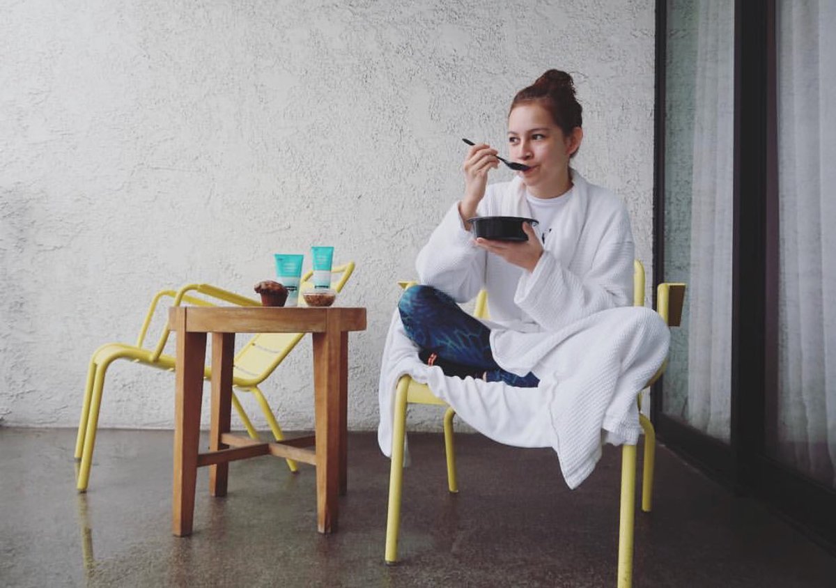 WeAllGrowLatina's tweet photo. Congrats to @samerymorastkd - you're the winner of the @Neutrogena Breakfast in Bed contest, and now the proud owner of a new, pro video creator kit ๐๐ป๐๐๐ป๐โจ #NeverBetter #GoBeyondClean https://t.co/qJ0xKxH2og